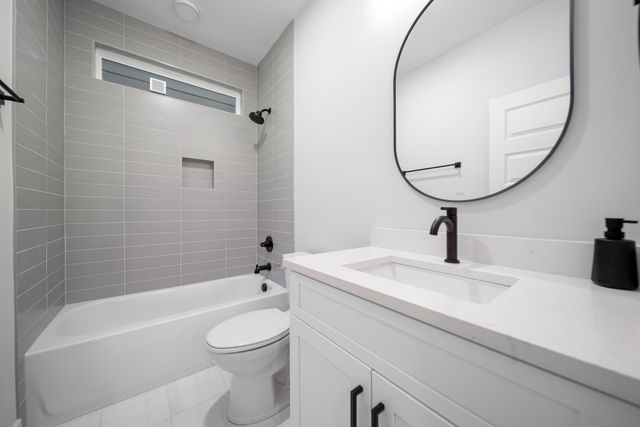 2120A Burns St, Nashville, TN 37216