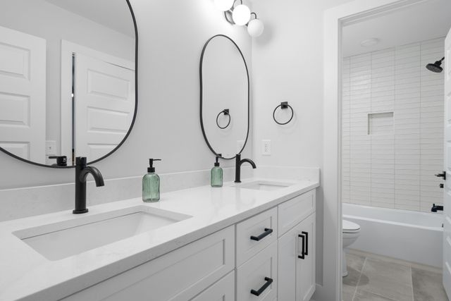 2120A Burns St, Nashville, TN 37216