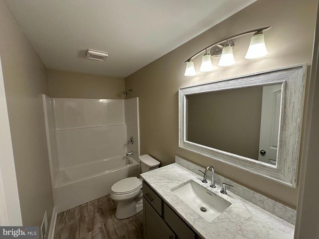 107 PINTO TRL, Winchester, VA 22602