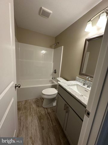 107 PINTO TRL, Winchester, VA 22602