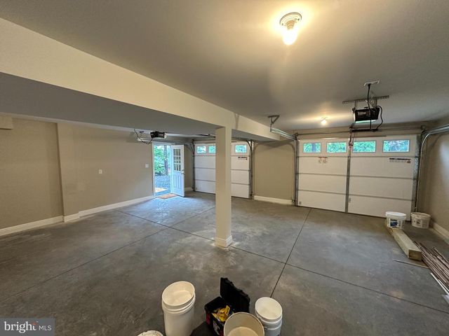 107 PINTO TRL, Winchester, VA 22602
