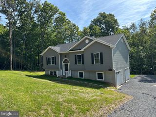 107 PINTO TRL, Winchester, VA 22602