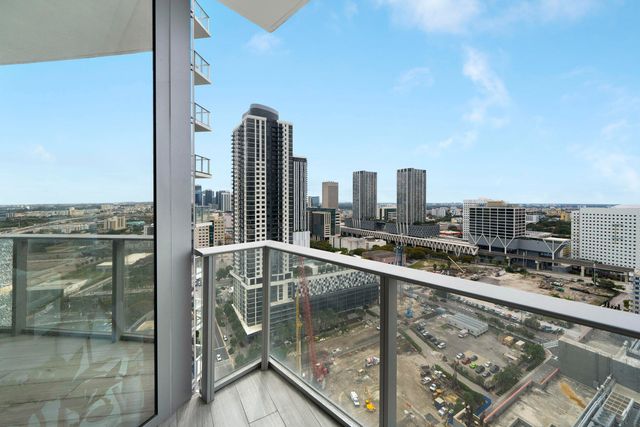 851 NE 1st Avenue 2410, Miami, FL 33132