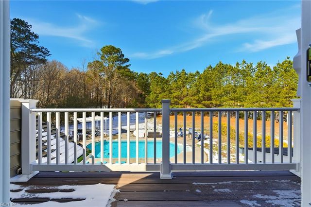 2100 Saint Brides RD W, Chesapeake, VA 23322