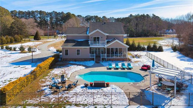 2100 Saint Brides RD W, Chesapeake, VA 23322