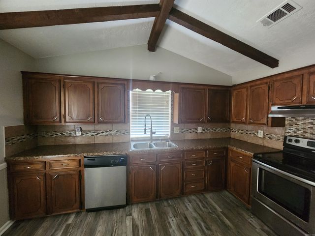 10903 Appomattox Drive, Mabelvale, AR 72103