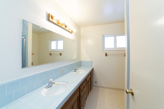 1514 E Escalon, Fresno, CA 93710