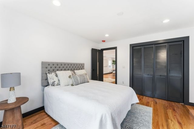 132 Thelma Ter, Linden City, NJ 07036
