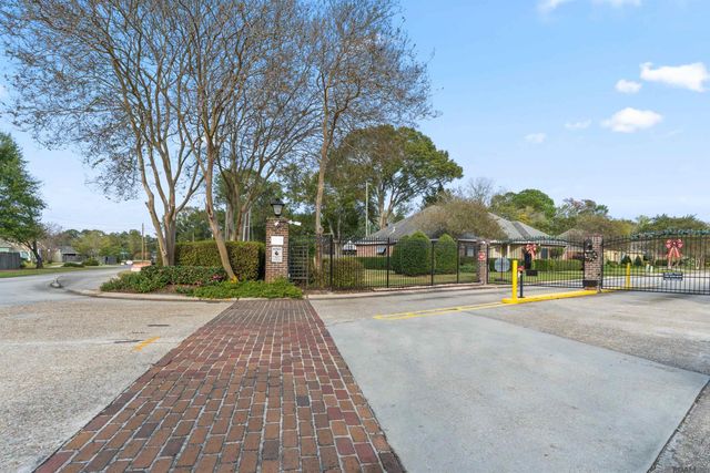 1653 Sharp Rd, Baton Rouge, LA 70815