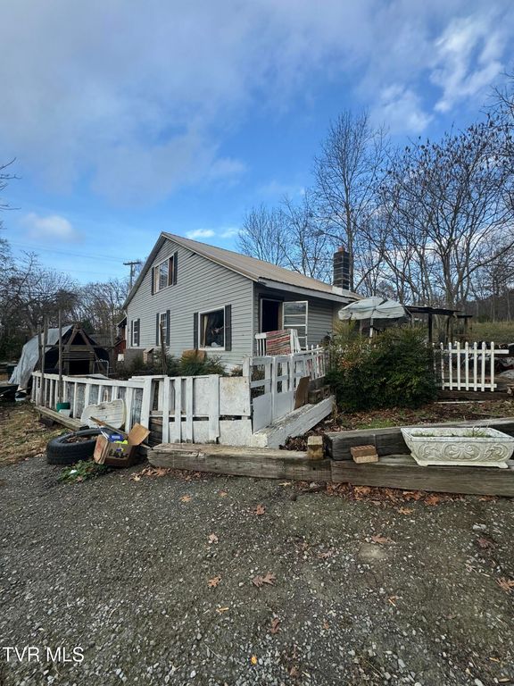 433 Rockingham Road, Johnson City, TN 37615