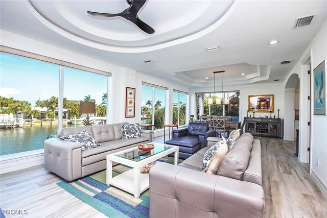 1520 Angel DR, Sanibel, FL 33957