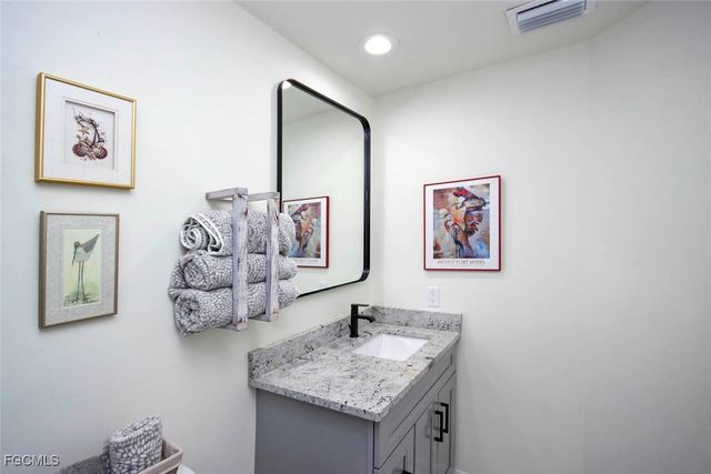 1520 Angel DR, Sanibel, FL 33957