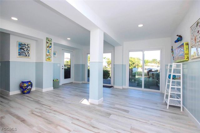 1520 Angel DR, Sanibel, FL 33957