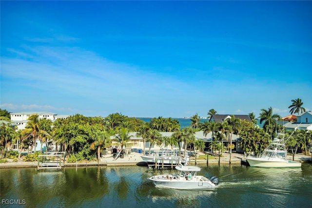 1520 Angel DR, Sanibel, FL 33957