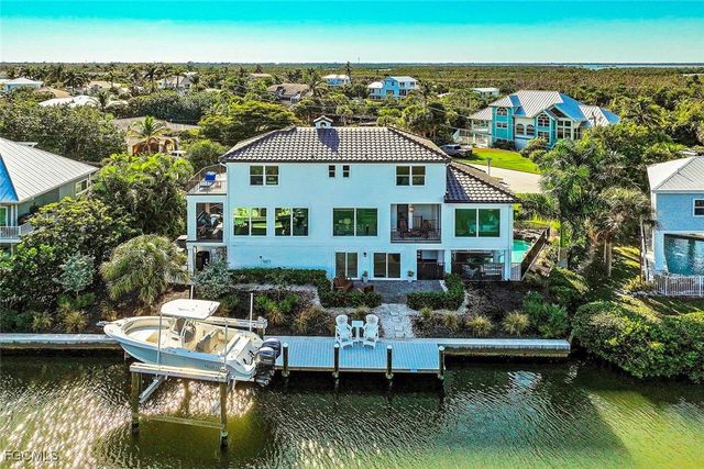 1520 Angel DR, Sanibel, FL 33957