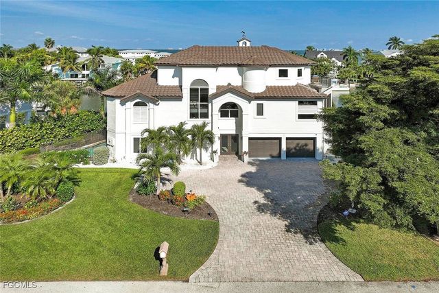 1520 Angel DR, Sanibel, FL 33957