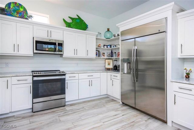 1520 Angel DR, Sanibel, FL 33957