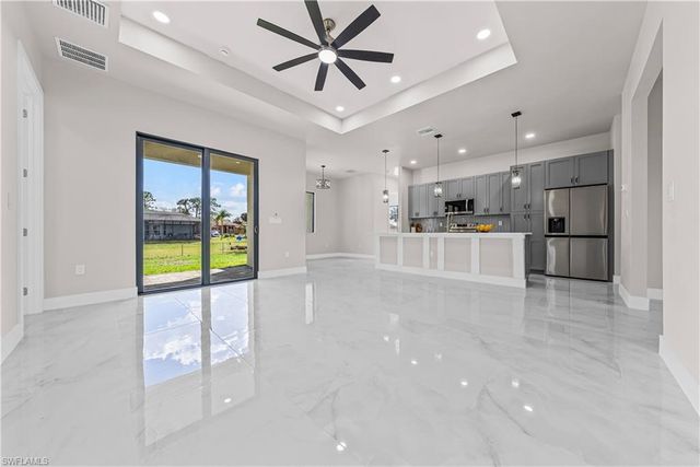 2711 10th ST W, Lehigh Acres, FL 33971