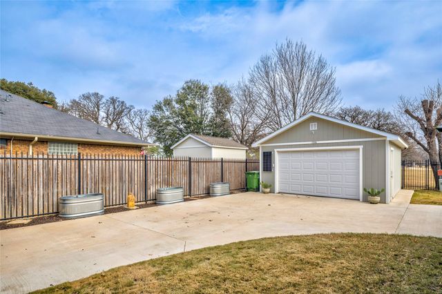 334 Duvall Boulevard, Highland Village, TX 75077