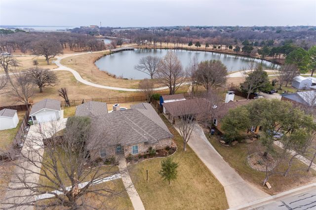 334 Duvall Boulevard, Highland Village, TX 75077