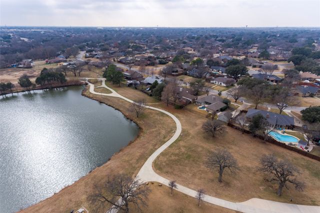 334 Duvall Boulevard, Highland Village, TX 75077