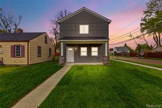 1404 E George Avenue, Hazel Park, MI 48030