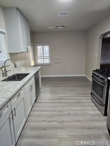 8900 S 10th, Inglewood, CA 90305