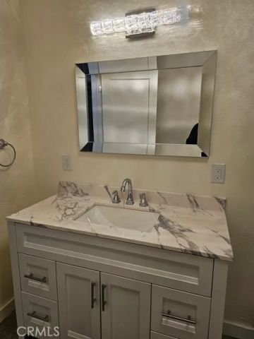 8900 S 10th, Inglewood, CA 90305
