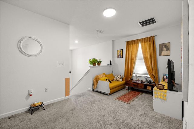 6824 PERCH HAMMOCK LOOP, Groveland, FL 34736