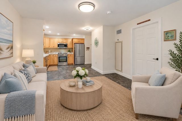 135 Beach Road B207, Salisbury, MA 01952