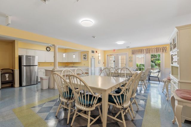 135 Beach Road B207, Salisbury, MA 01952