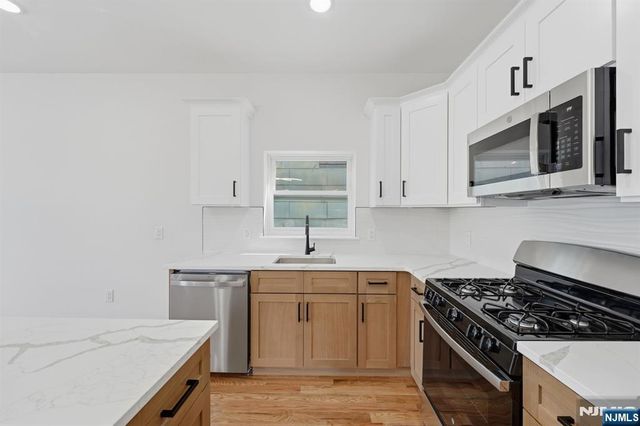 26 Parkhurst Street, Newark, NJ 07114