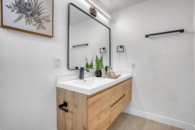 489 Hassinger Road, San Jose, CA 95111