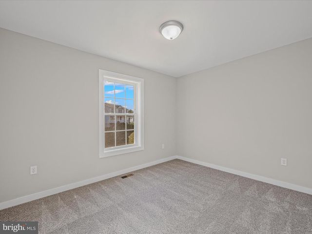 2298 NADENBOUSCH LN, Martinsburg, WV 25405