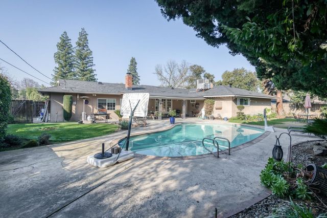 6262 N Farris Avenue, Fresno, CA 93711