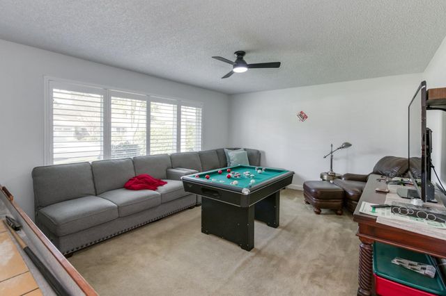 6262 N Farris Avenue, Fresno, CA 93711