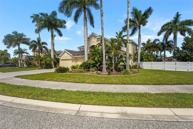 1729 PINYON PINE DR, Sarasota, FL 34240