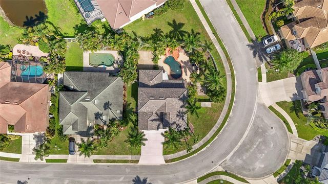1729 PINYON PINE DR, Sarasota, FL 34240