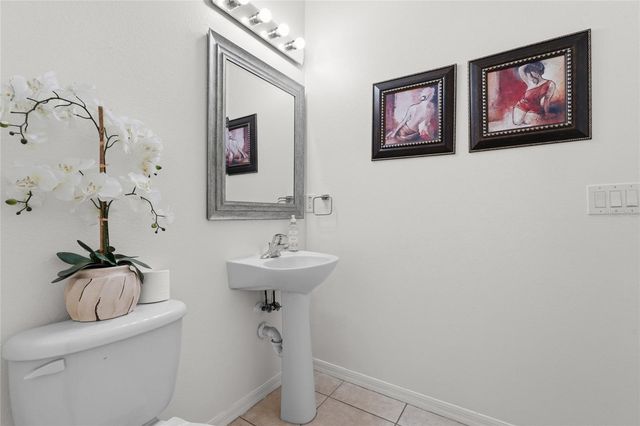 1729 PINYON PINE DR, Sarasota, FL 34240