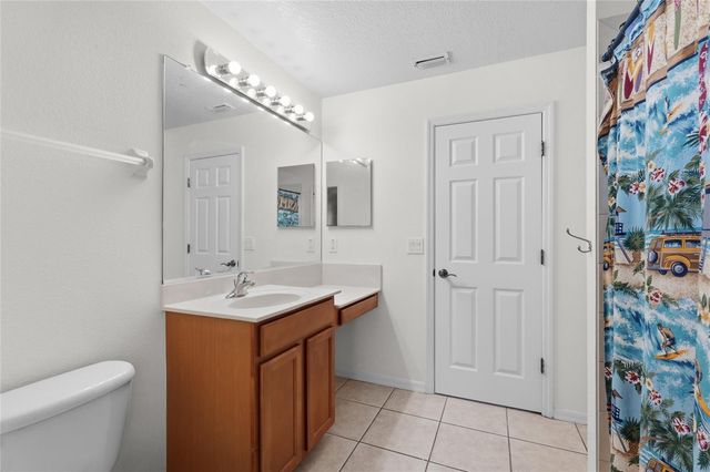 1729 PINYON PINE DR, Sarasota, FL 34240