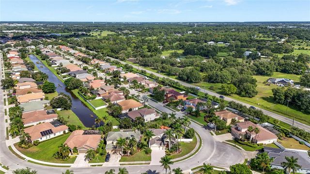 1729 PINYON PINE DR, Sarasota, FL 34240