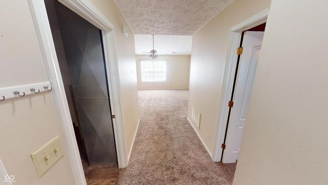 1096 Bumblebee Way, Greenfield, IN 46140
