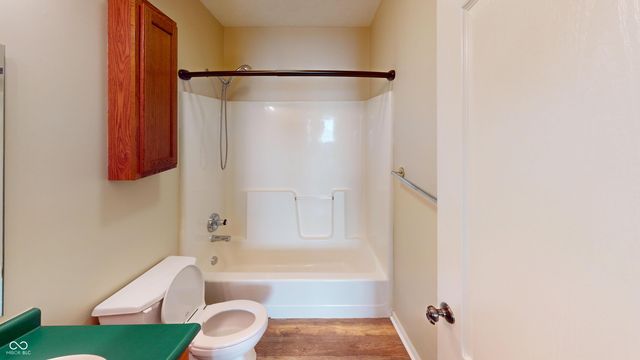 1096 Bumblebee Way, Greenfield, IN 46140