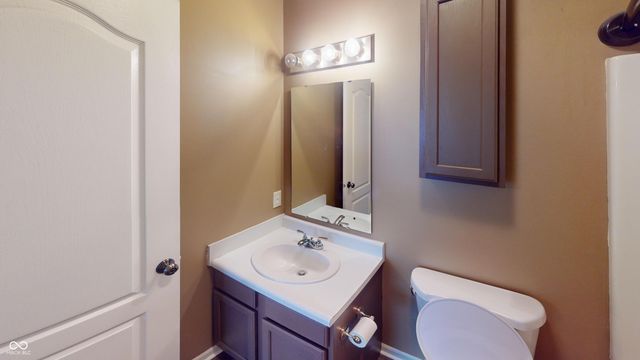 1096 Bumblebee Way, Greenfield, IN 46140