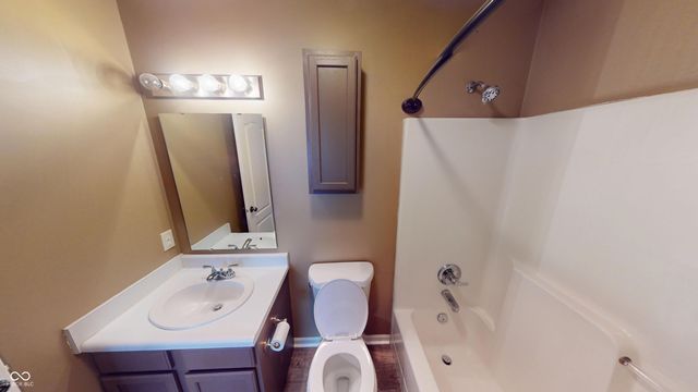 1096 Bumblebee Way, Greenfield, IN 46140