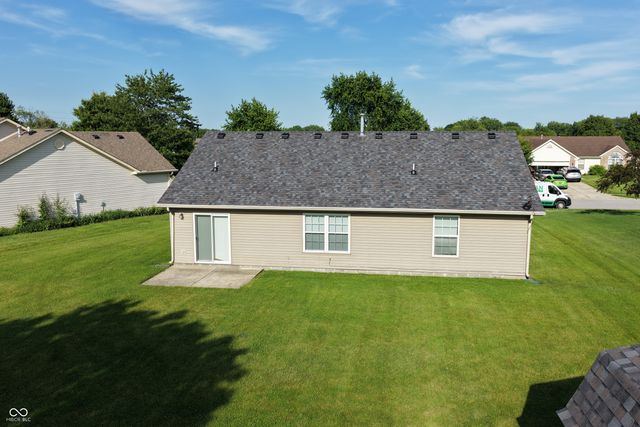 1096 Bumblebee Way, Greenfield, IN 46140