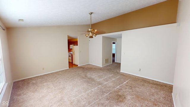 1096 Bumblebee Way, Greenfield, IN 46140