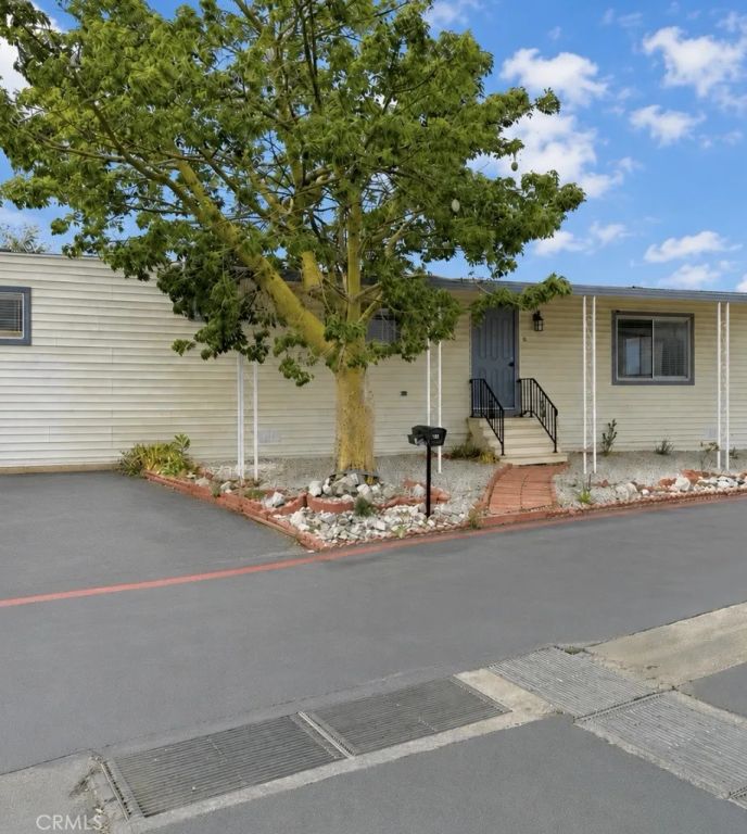 27361 Sierra 198, Canyon Country, CA 91351