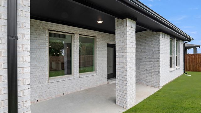493 Silent Pond Park, Lavon, TX 75166