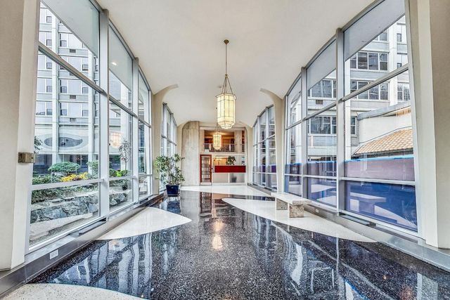 4250 N Marine Drive 2505, Chicago, IL 60613